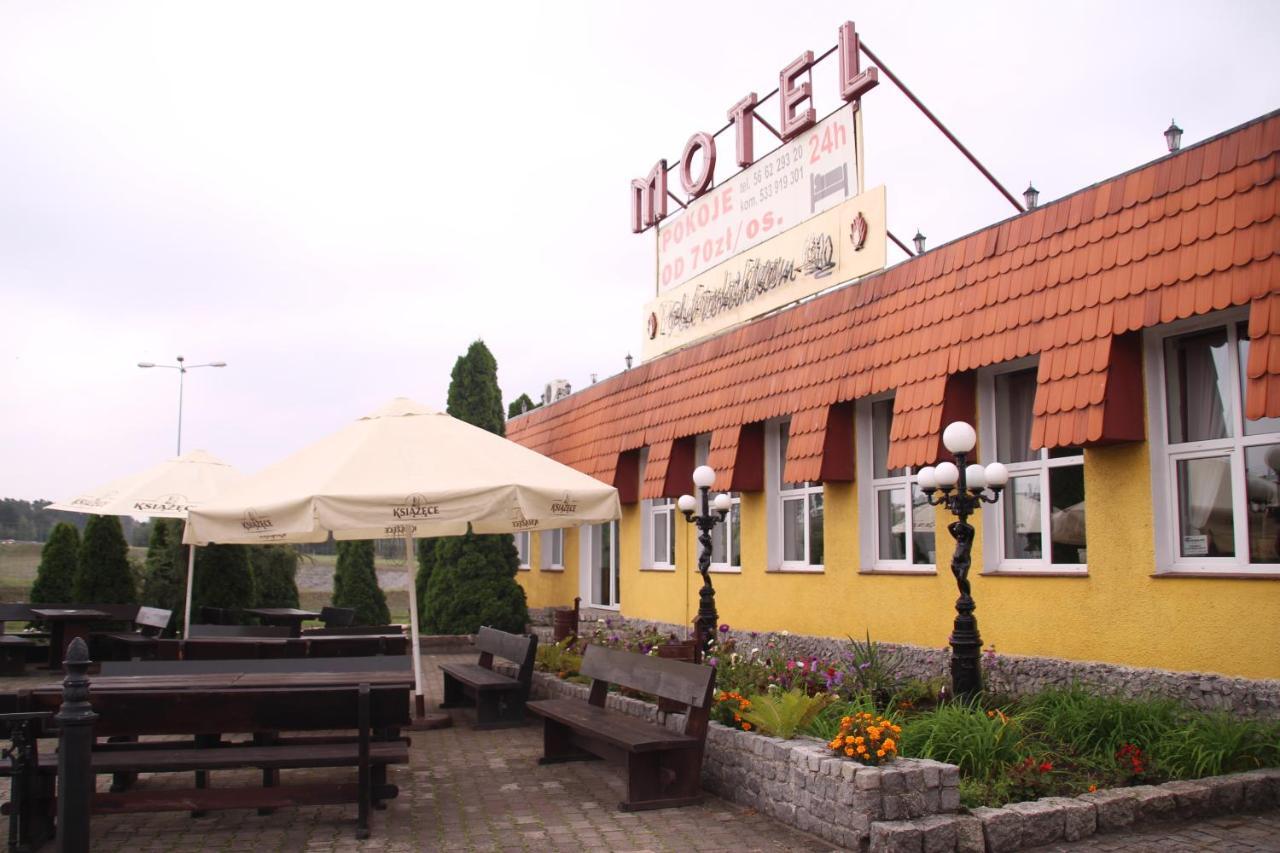 Motel Zajazd Pod Kominkiem - Brzoza Kolo Torunia
